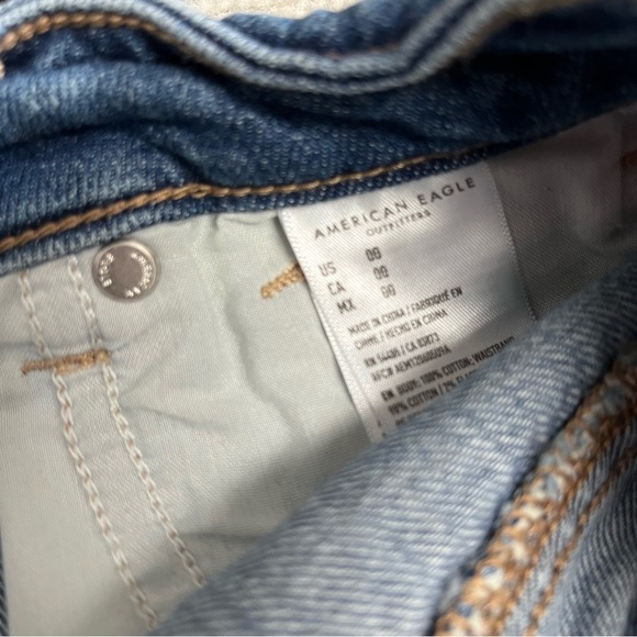 American Eagle Comfort Waist Super Hi-Rise Mom Shorts Denim Jean Shorts Size 00 - Picture 5 of 8